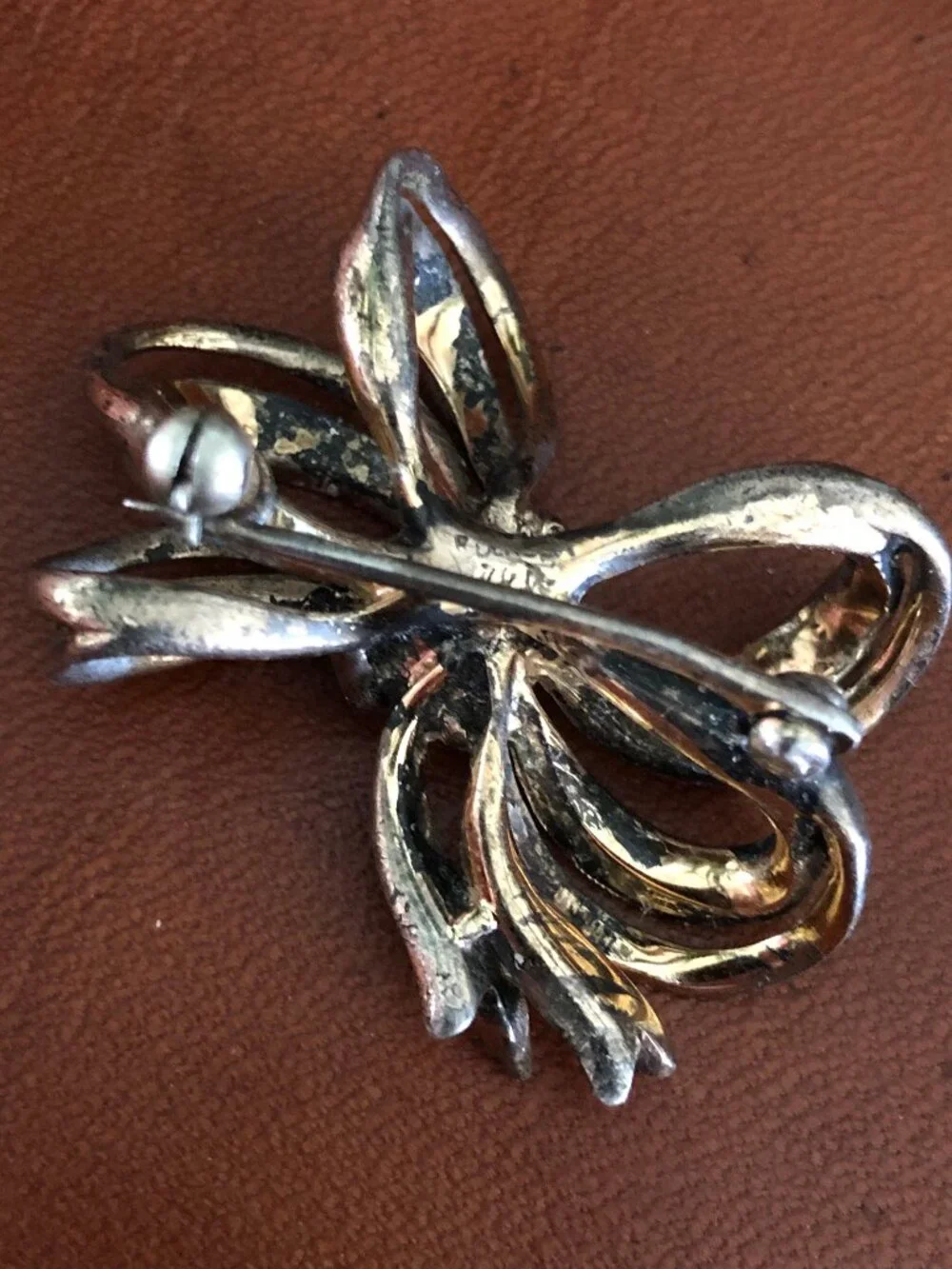 Vintage Rhinestone Brooch in shape of a Bow